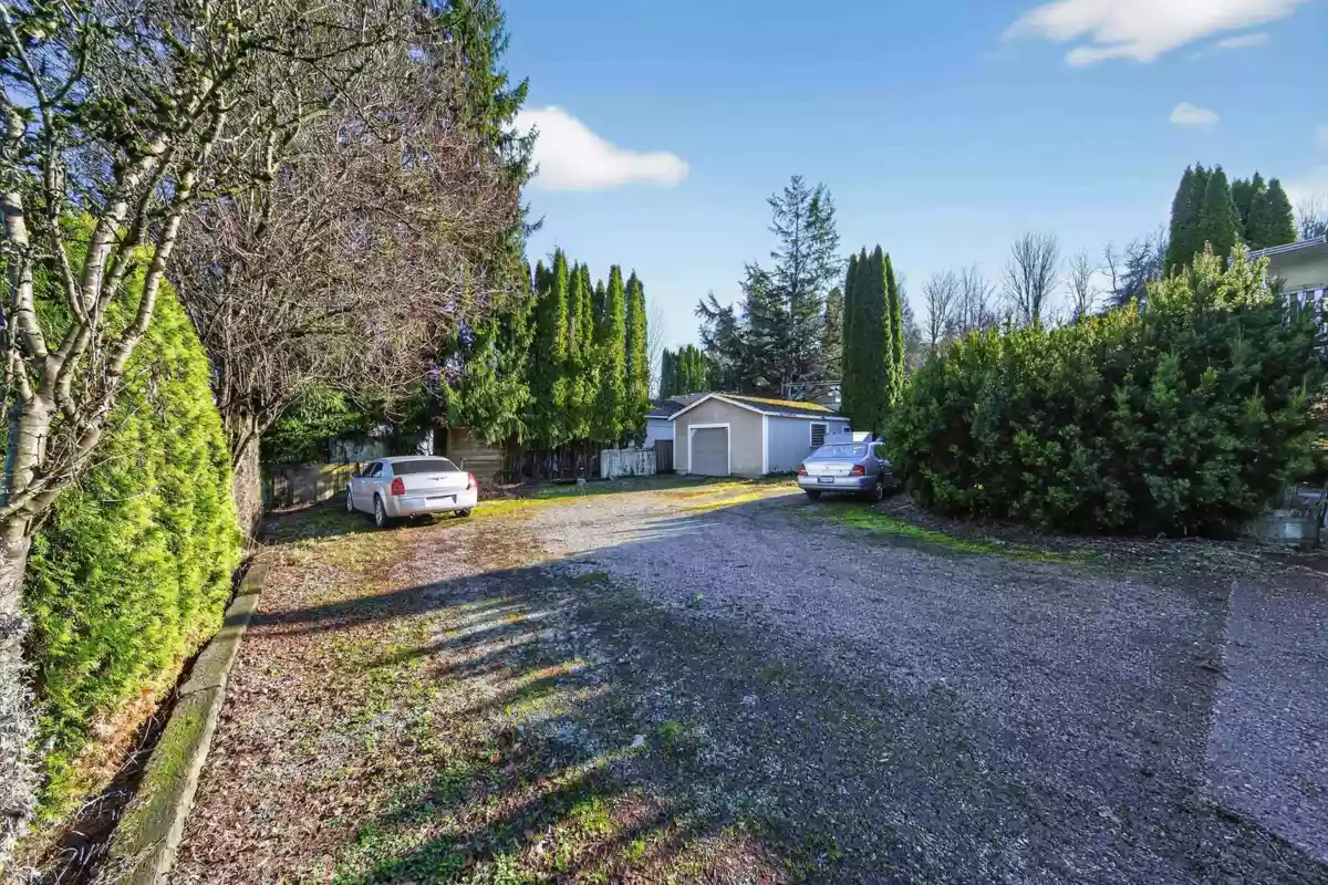 Swimming Pool Photo of 3190 Babich Street, Abbotsford, BC