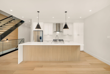 Kitchen Island Photo of 15 3407 Mamquam Road, Squamish, BC