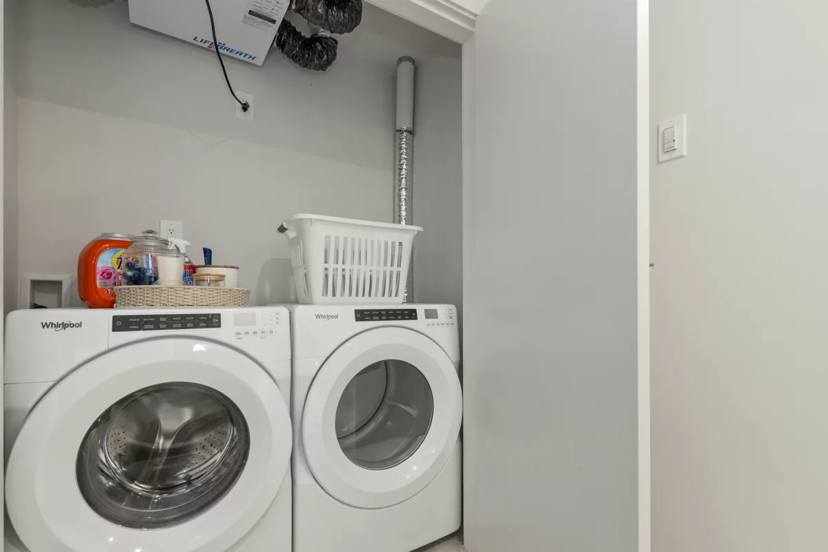 Front Yard Photo of 38 1928 Woodside Boulevard, Agassiz, BC