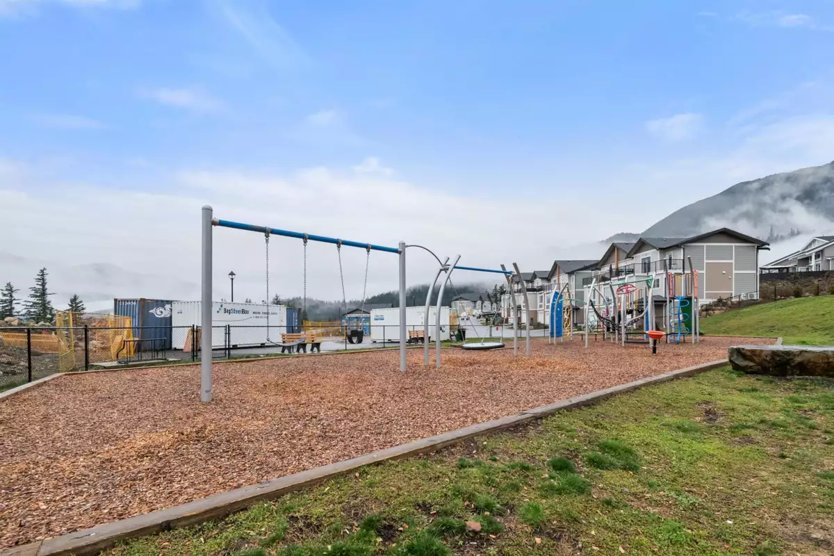 Outdoor Kitchen Photo of 38 1928 Woodside Boulevard, Agassiz, BC