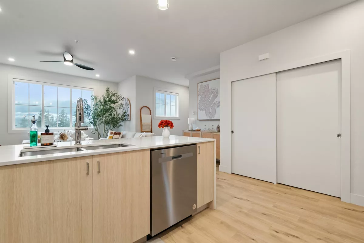 Powder Room Photo of 38 1928 Woodside Boulevard, Agassiz, BC