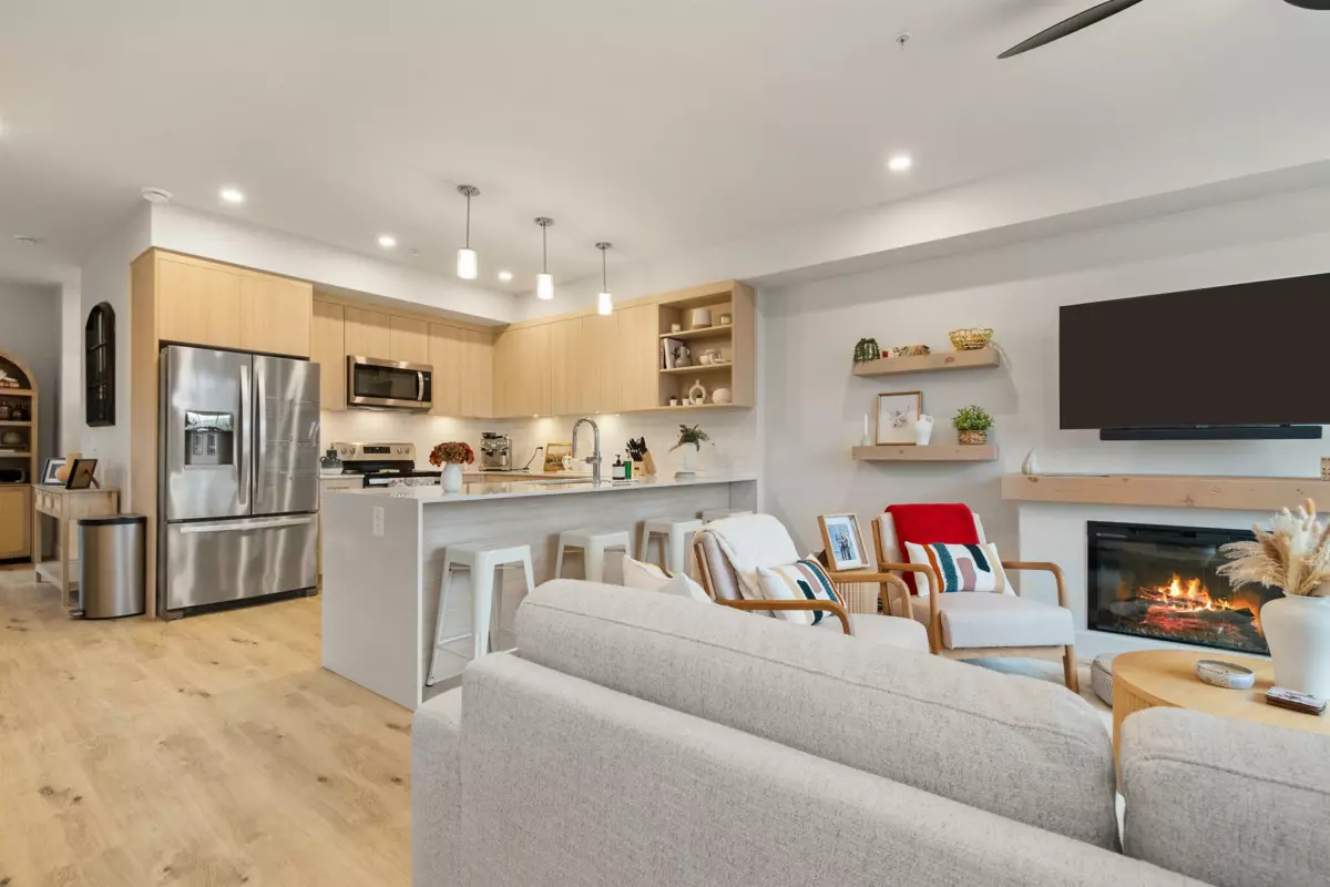 Walk-In Closet Photo of 38 1928 Woodside Boulevard, Agassiz, BC