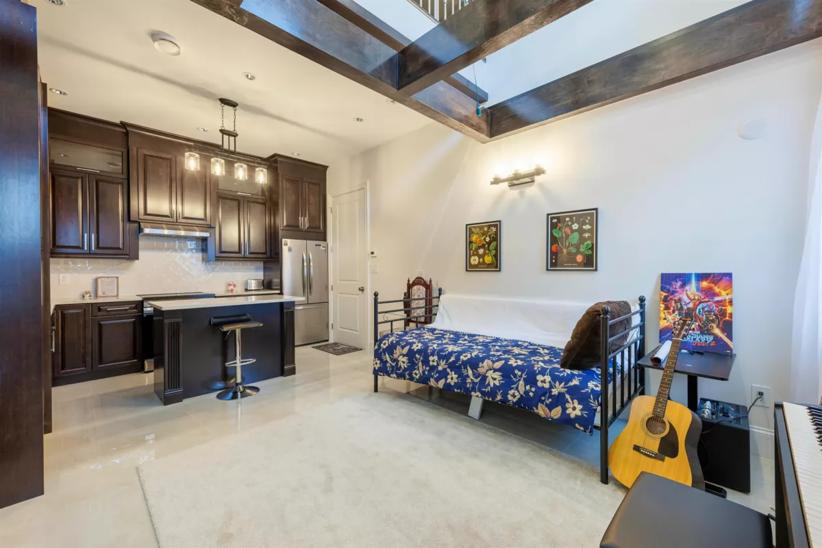 Front Yard Photo of 9480 Patterson Road, Richmond, BC