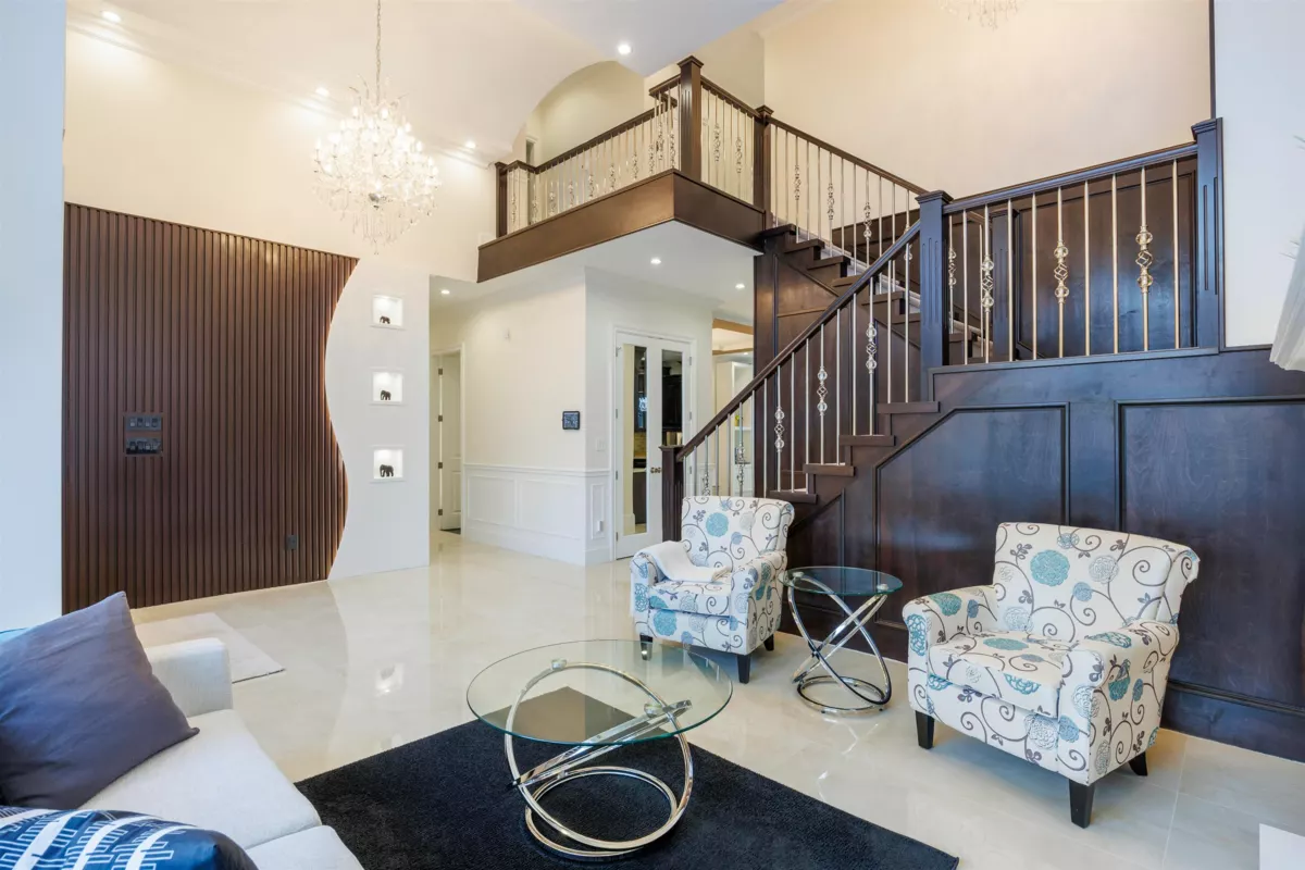 Living Room Photo of 9480 Patterson Road, Richmond, BC