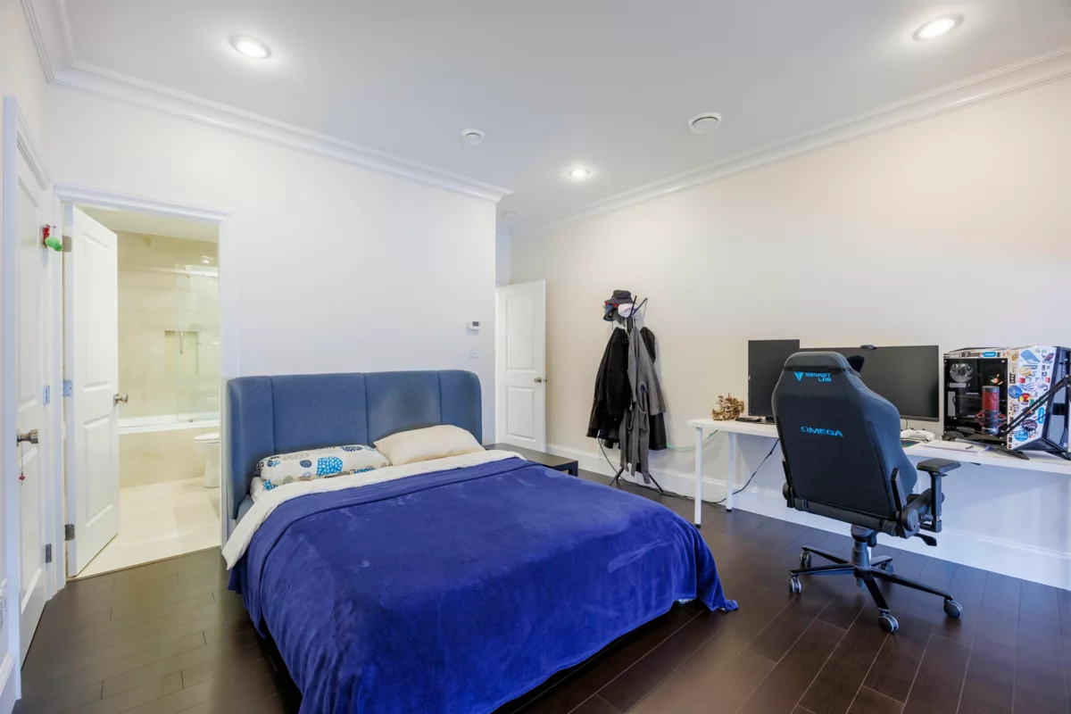 Mudroom Photo of 9480 Patterson Road, Richmond, BC