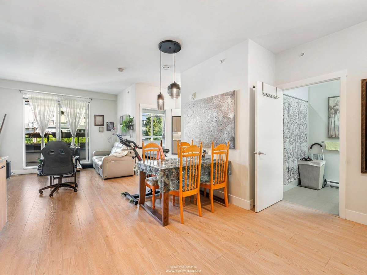 Dining Area Photo of PH-08 1306 Fifth Avenue, New Westminster, BC