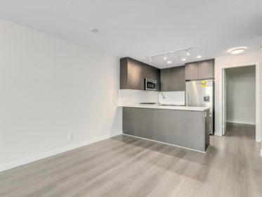 Hallway Photo of 2 3328 Carscallen Road, Richmond, BC