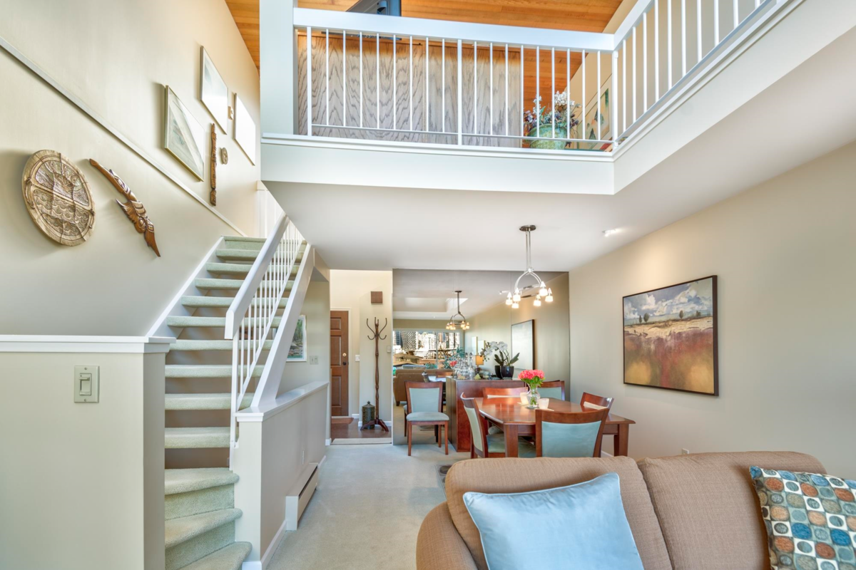 Kitchen Island Photo of 2266 Alder Street, Vancouver, BC