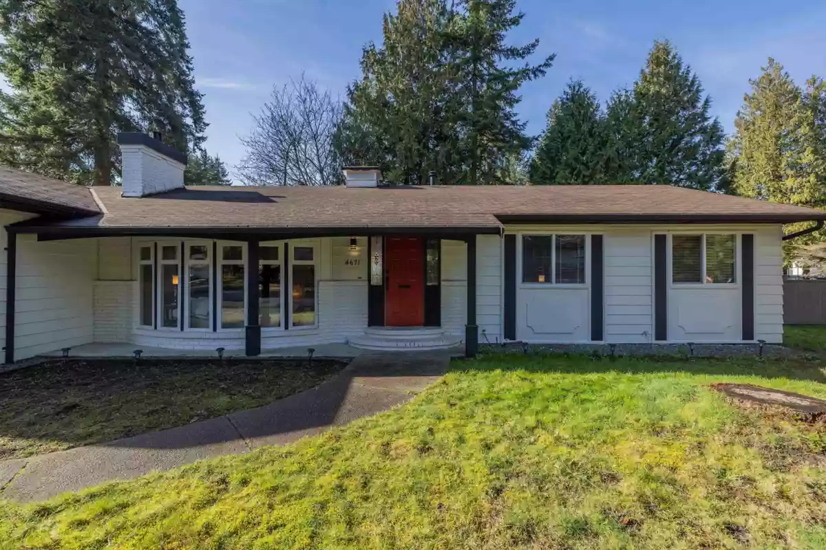 Family Room Photo of 4671 197a Street, Langley, BC