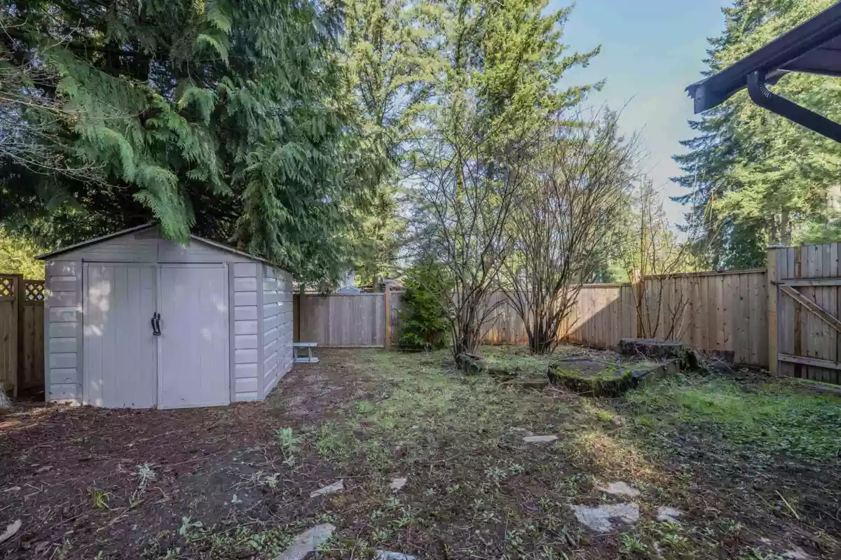 Swimming Pool Photo of 4671 197a Street, Langley, BC