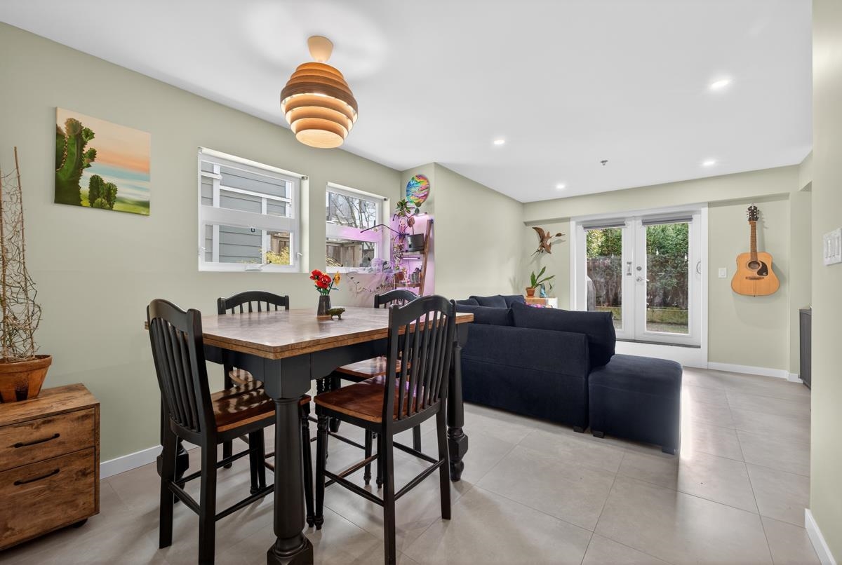 Dining Area Photo of 104 828 W 14th Avenue, Vancouver, BC