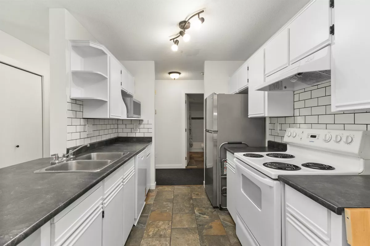 Dining Area Photo of 119 1755 Salton Road, Abbotsford, BC