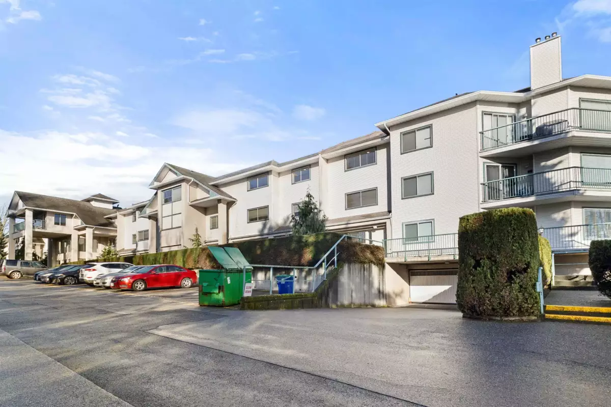 Hallway Photo of 119 1755 Salton Road, Abbotsford, BC