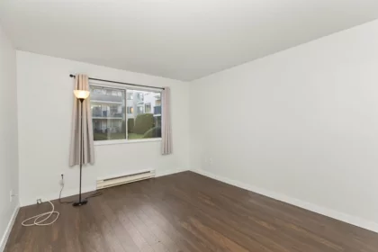 Powder Room Photo of 119 1755 Salton Road, Abbotsford, BC