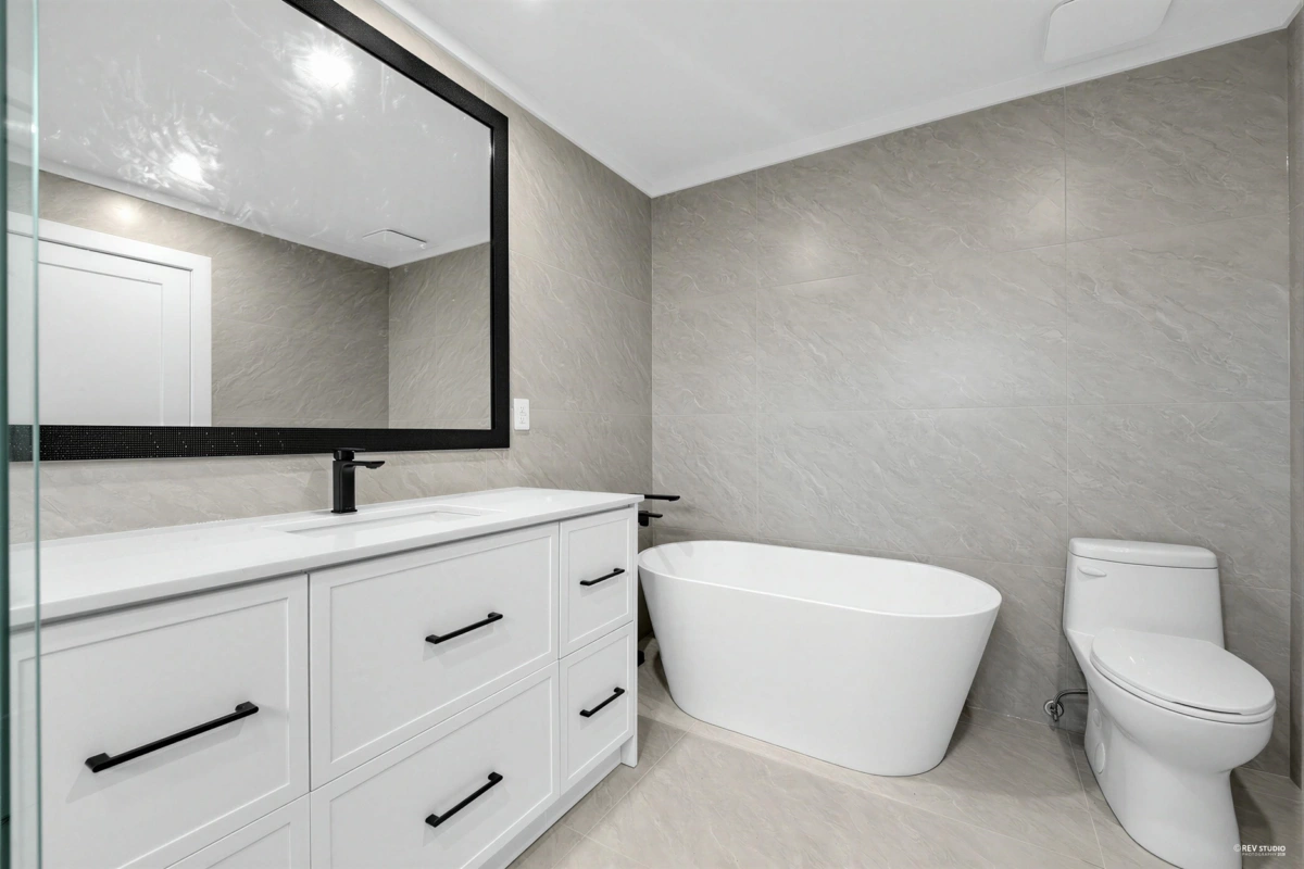 Backyard Photo of 5184 57th Street, Delta, BC