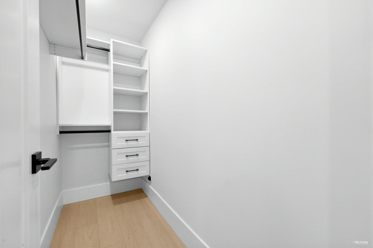 Laundry Room Photo of 5184 57th Street, Delta, BC