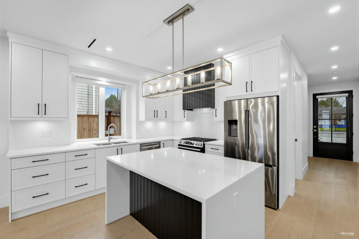 Primary Bathroom Photo of 5184 57th Street, Delta, BC