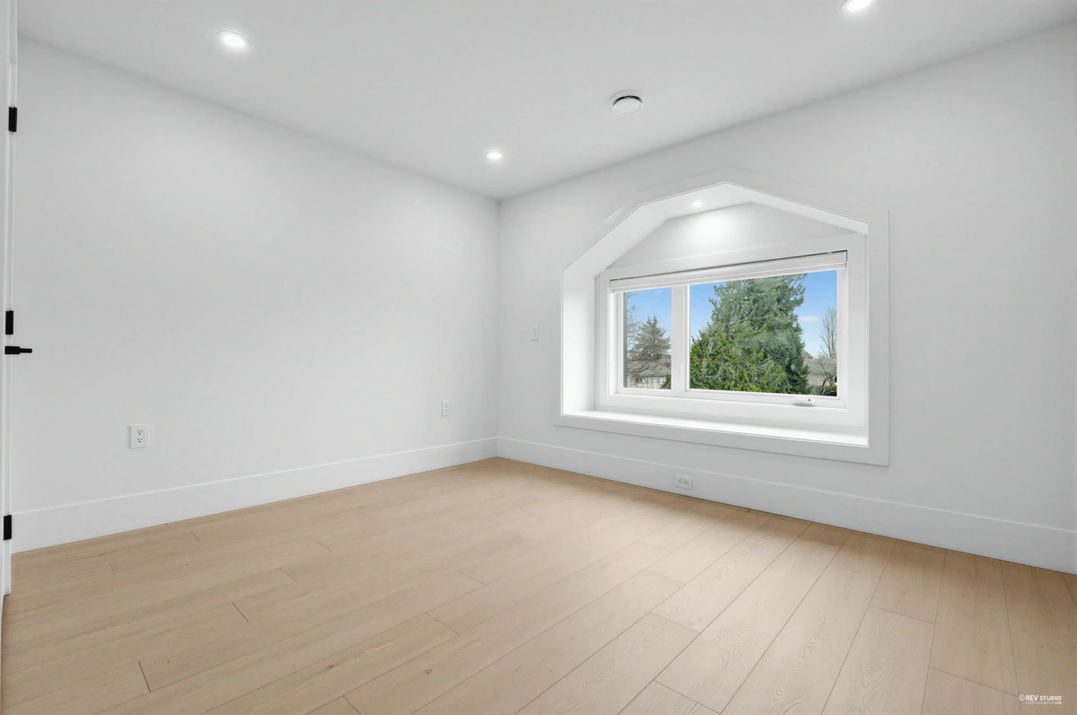 Swimming Pool Photo of 5184 57th Street, Delta, BC