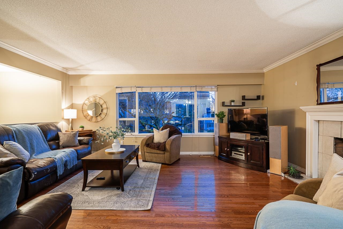 Pantry Photo of 26877 33 Avenue, Langley, BC