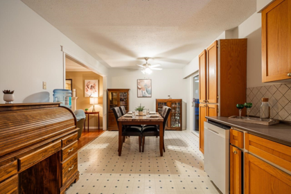 Kitchen Photo of 26877 33 Avenue, Langley, BC
