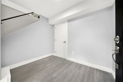 Hallway Photo of 1752 55 Street, Tsawwassen, BC