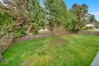 Hot Tub / Spa Photo of 1752 55 Street, Tsawwassen, BC