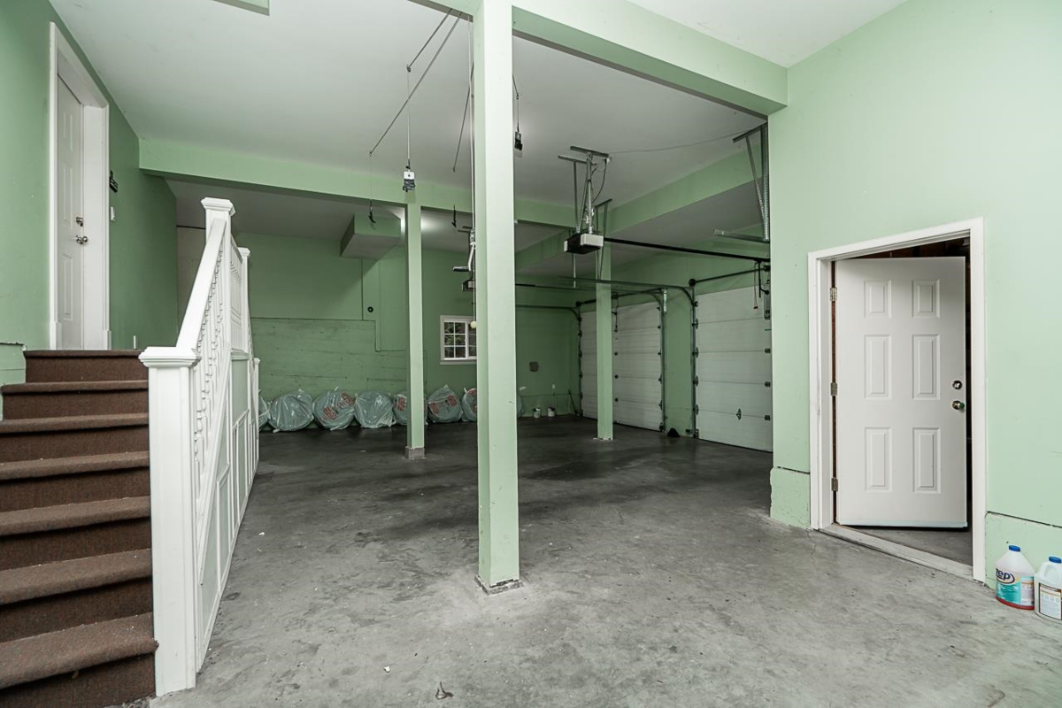 Basement Recreation Room Photo of 241 Bayview Road, Lions Bay, BC