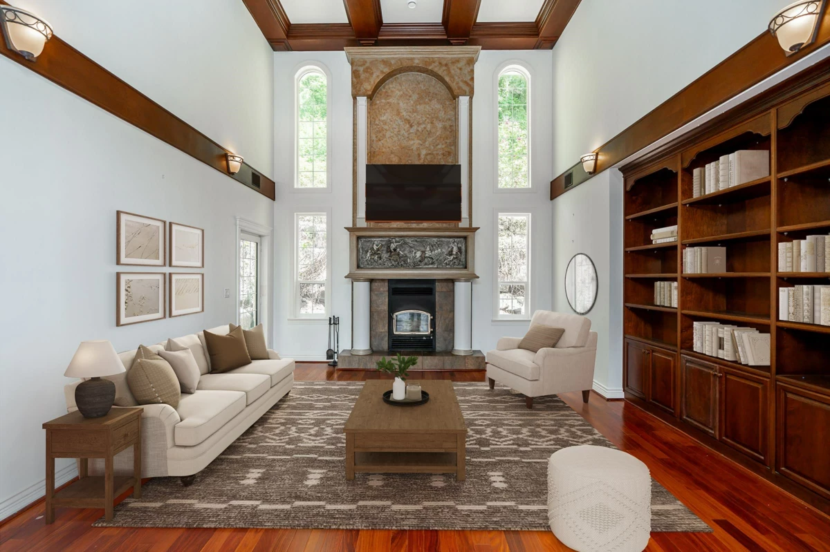 Living Room Photo of 241 Bayview Road, Lions Bay, BC