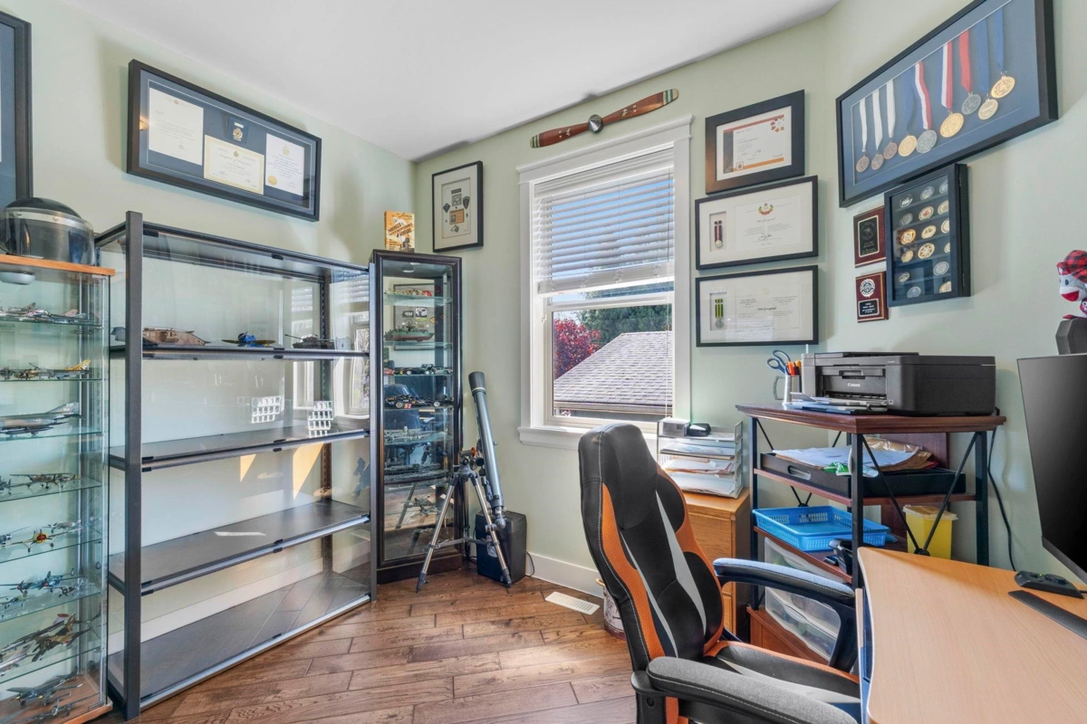 Hallway Photo of 9603 St. David Street, Chilliwack, BC