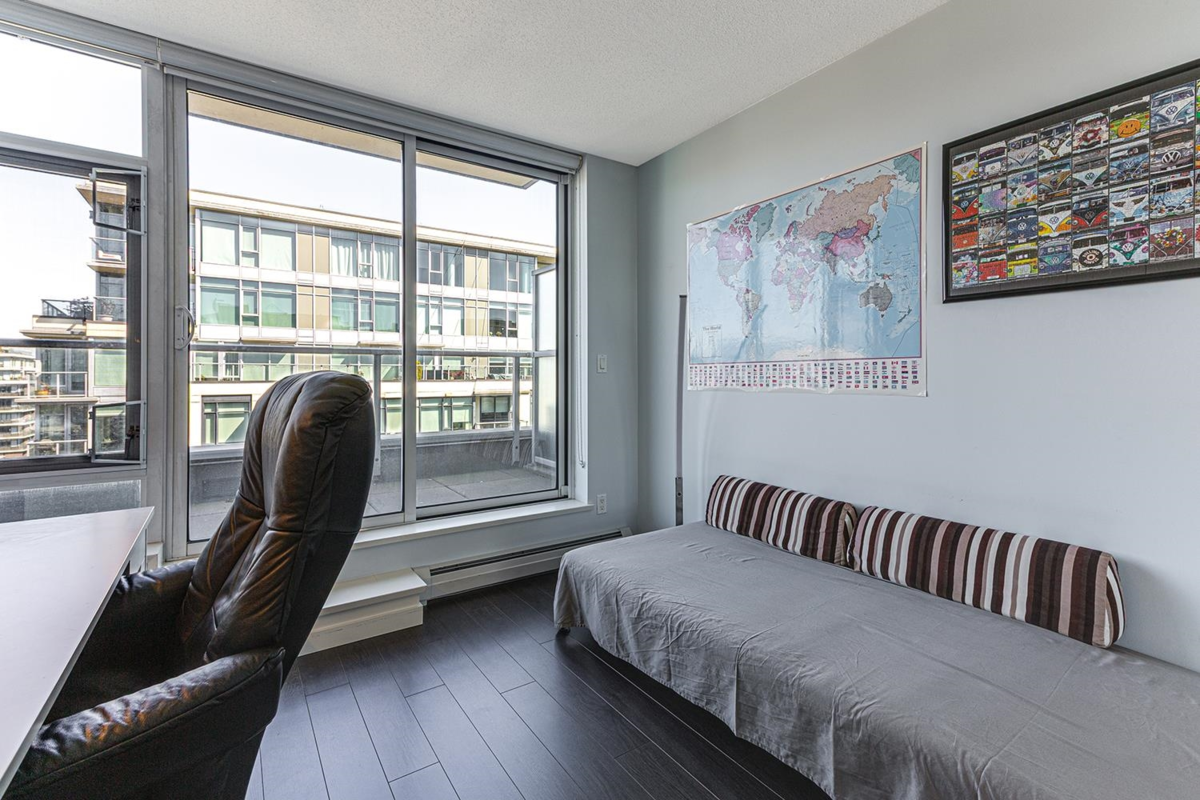 Walk-In Closet Photo of 1404 138 W 1st Avenue, Vancouver, BC