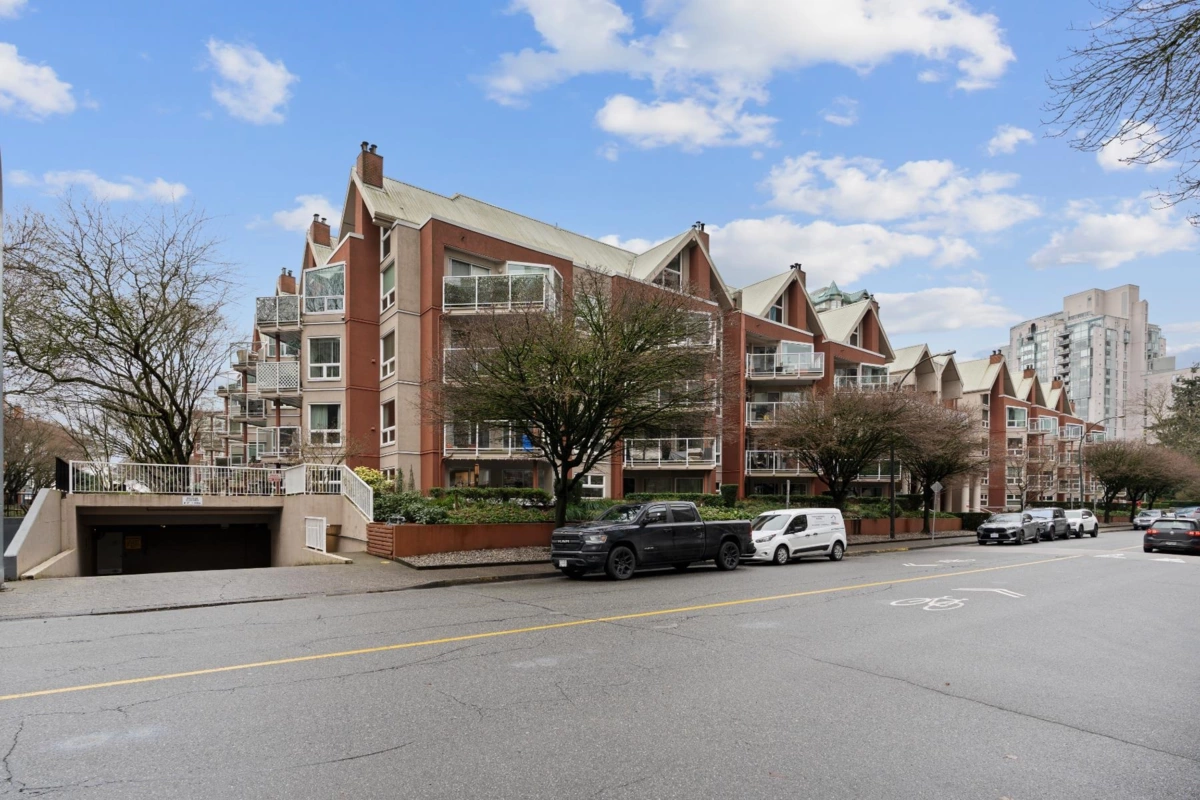 Hot Tub / Spa Photo of 107B 1210 Quayside Drive, New Westminster, BC