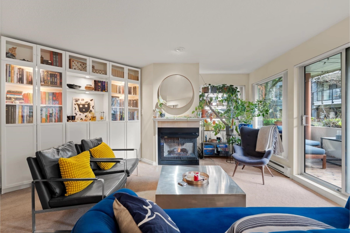 Kitchen Island Photo of 107B 1210 Quayside Drive, New Westminster, BC