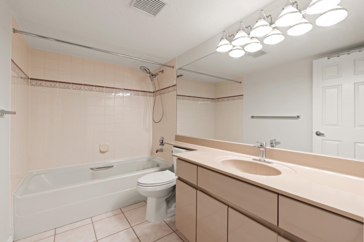 Loft / Bonus Room Photo of 107B 1210 Quayside Drive, New Westminster, BC