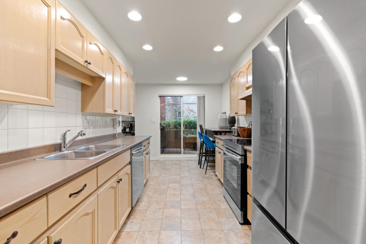 Primary Bedroom Photo of 107B 1210 Quayside Drive, New Westminster, BC