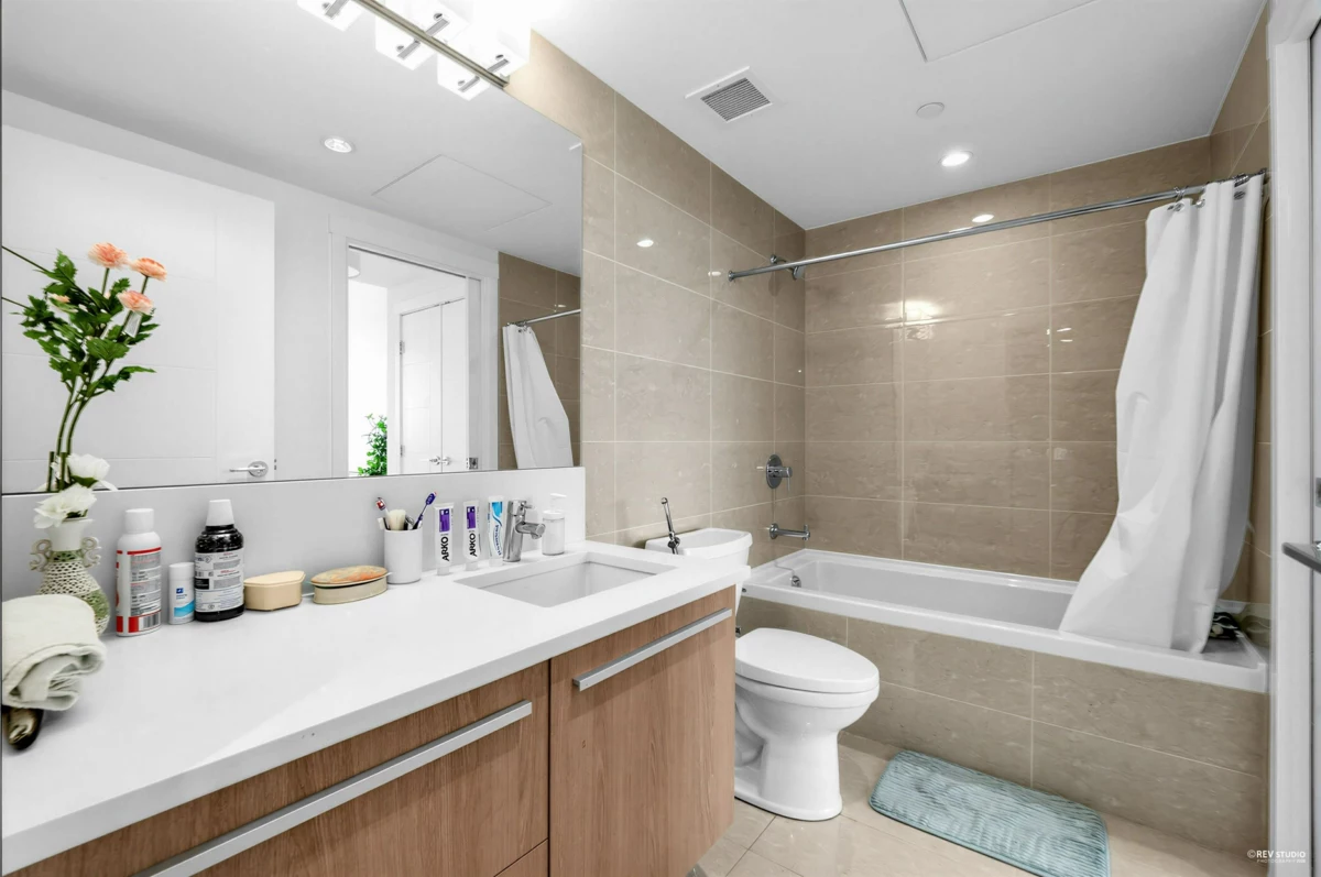 Bedroom 3 Photo of 1008 1210 E 27th Street, North Vancouver, BC