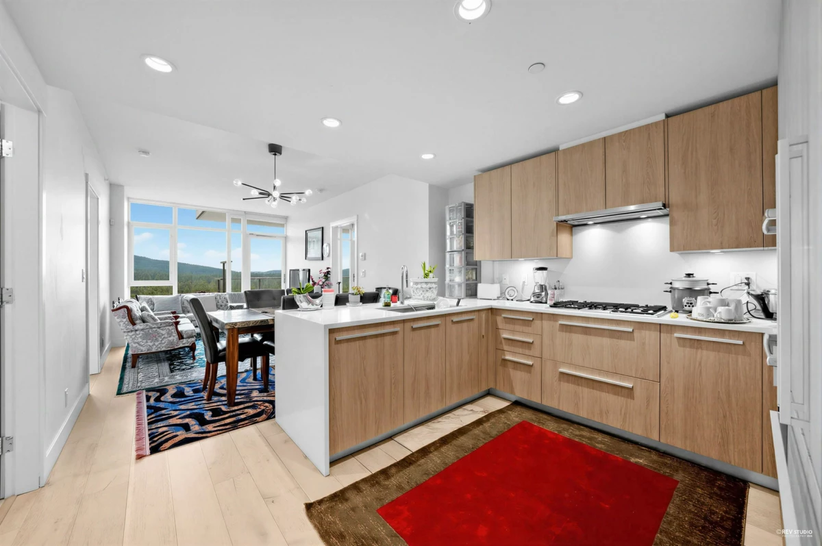 Family Room Photo of 1008 1210 E 27th Street, North Vancouver, BC