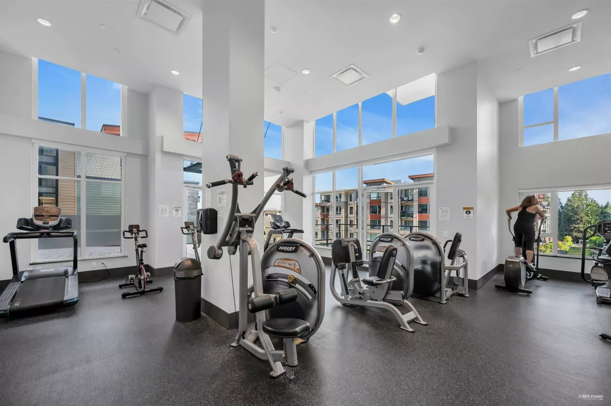 Hallway Photo of 1008 1210 E 27th Street, North Vancouver, BC