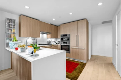 Kitchen Photo of 1008 1210 E 27th Street, North Vancouver, BC