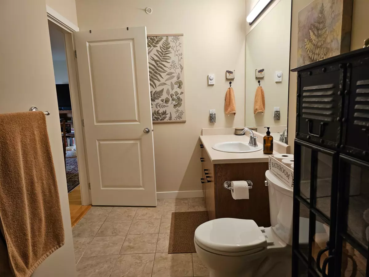 Office / Den Photo of 404 5631 Inlet Avenue, Sechelt, BC