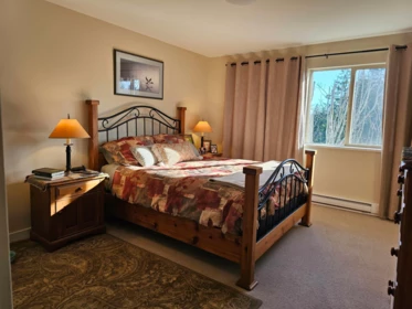 Bedroom 2 Photo of 404 5631 Inlet Avenue, Sechelt, BC