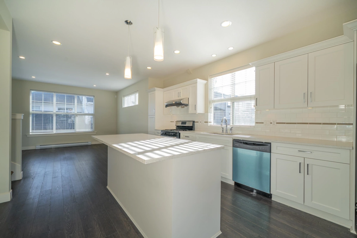 Breakfast Nook Photo of 39 2469 164 Street, Surrey, BC