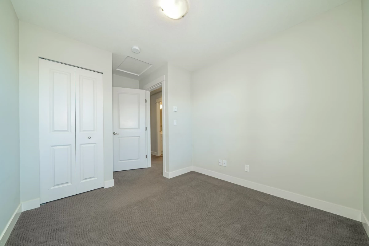 Front Yard Photo of 39 2469 164 Street, Surrey, BC