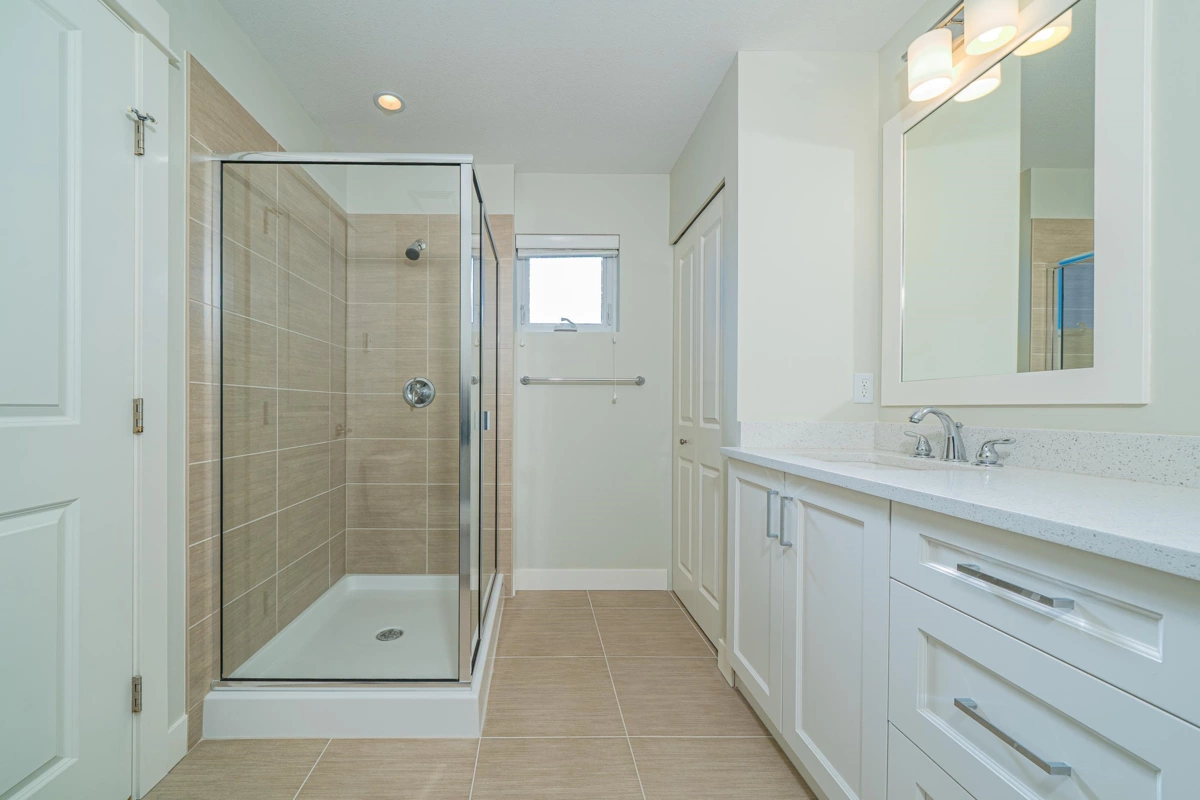 Hallway Photo of 39 2469 164 Street, Surrey, BC