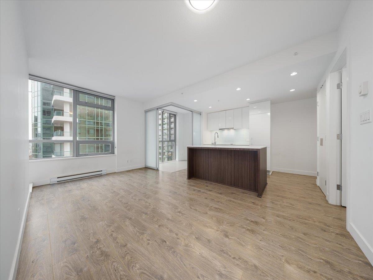 Kitchen Photo of 1506 1308 Hornby Street, Vancouver, BC