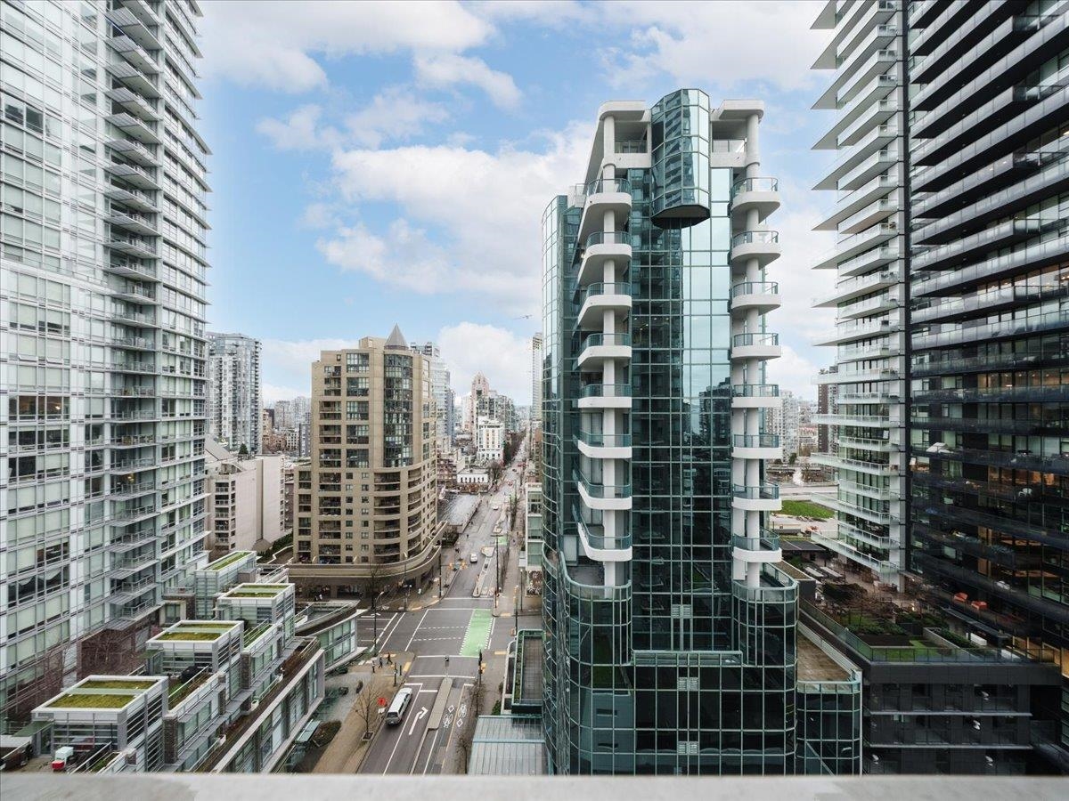 Powder Room Photo of 1506 1308 Hornby Street, Vancouver, BC