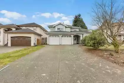 15780 99a Avenue, Surrey, BC