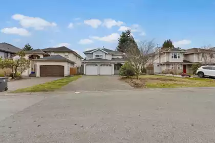 15780 99a Avenue, Surrey, BC