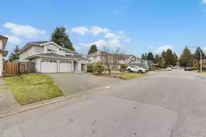 15780 99a Avenue, Surrey, BC