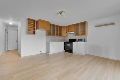 Garage Interior Photo of 15780 99a Avenue, Surrey, BC