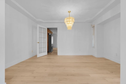 Walk-In Closet Photo of 15780 99a Avenue, Surrey, BC